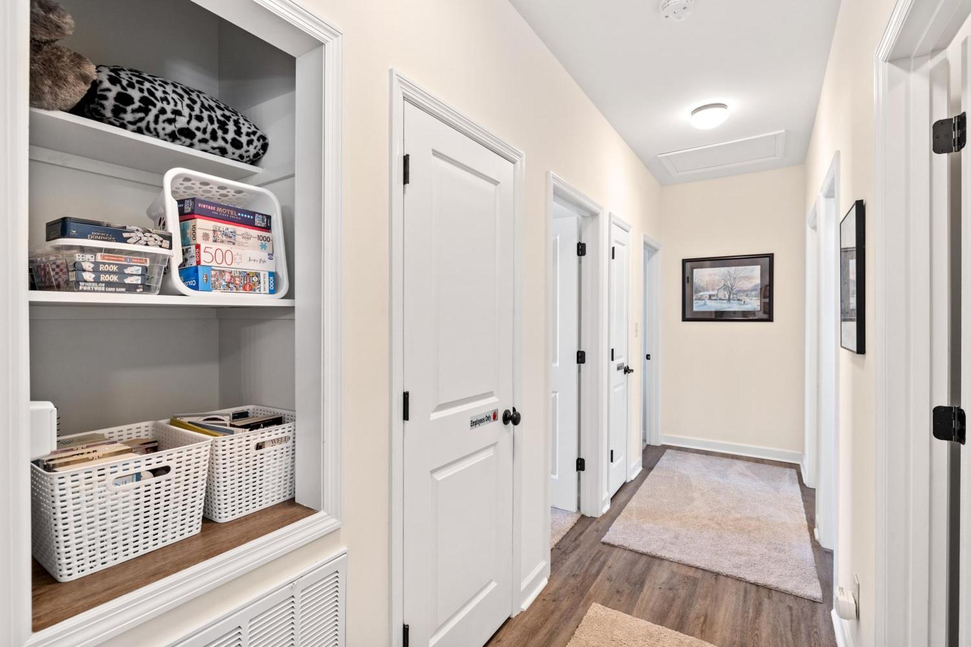 Bear Pass Is A 3 Bed 2 Bath Craftsman Style Home Located Within Walking Distance To Dt 개틀린버그 외부 사진